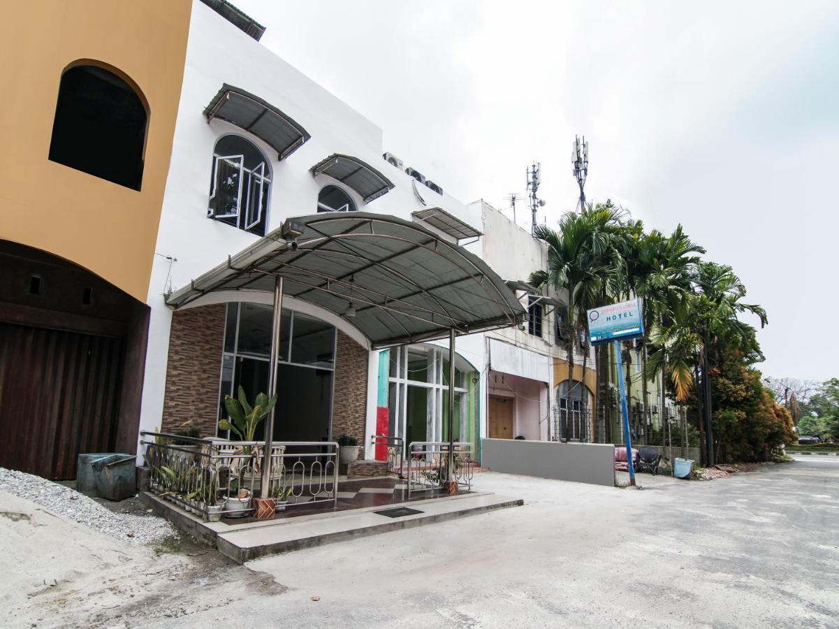 Oyo 90897 Hotel Sepupu Satria Pekanbaru Ngoại thất bức ảnh