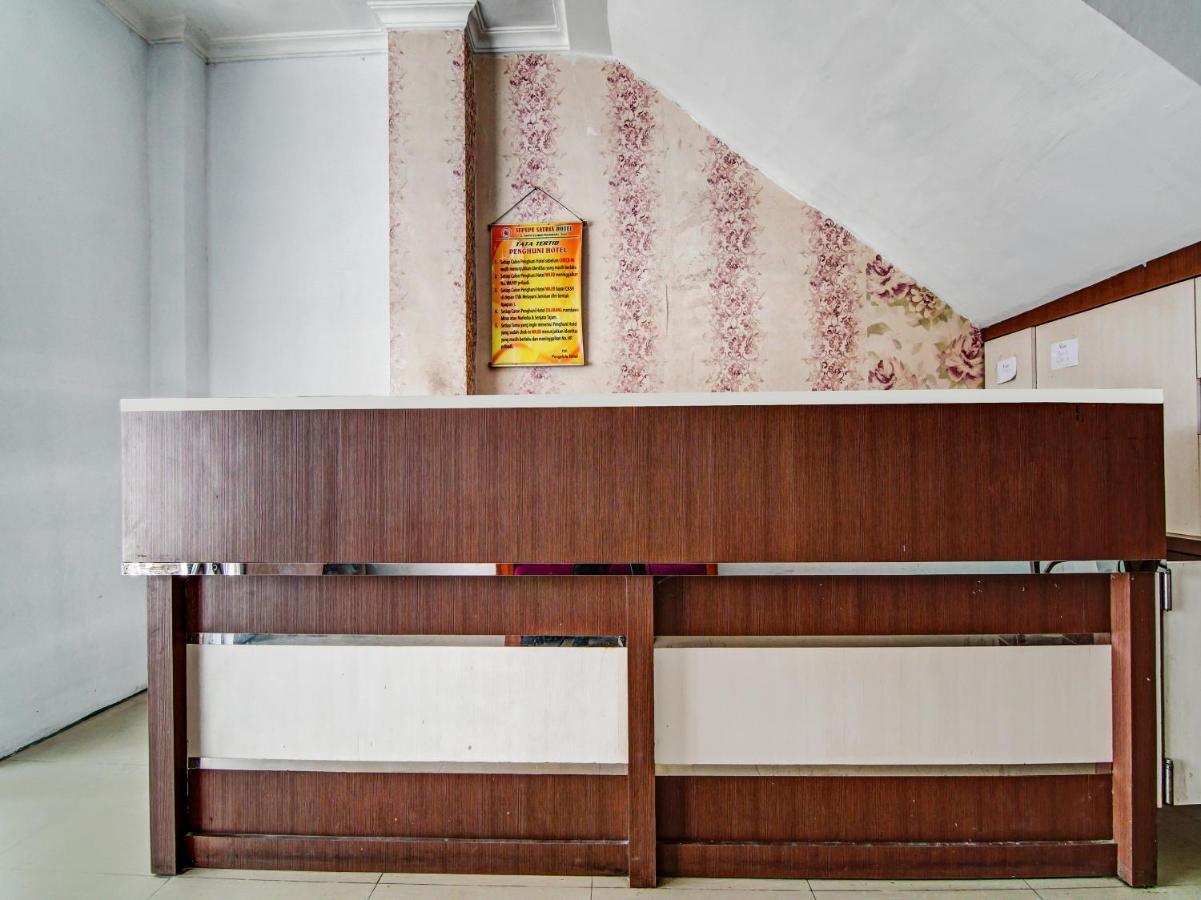 Oyo 90897 Hotel Sepupu Satria Pekanbaru Ngoại thất bức ảnh
