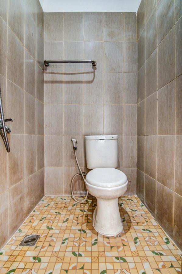 Oyo 90897 Hotel Sepupu Satria Pekanbaru Ngoại thất bức ảnh