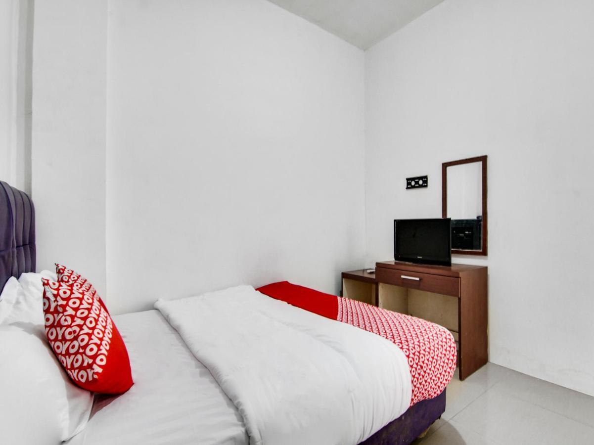 Oyo 90897 Hotel Sepupu Satria Pekanbaru Ngoại thất bức ảnh